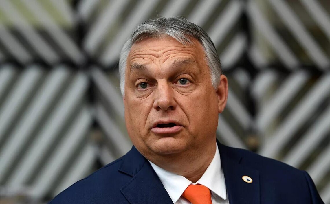 Премьер-министр Венгрии Виктор Орбан пригрозил заблокировать всю помощь Украине от ЕС, если лидеры блока не согласяться пересмотреть свою стратегию поддержки Киева.