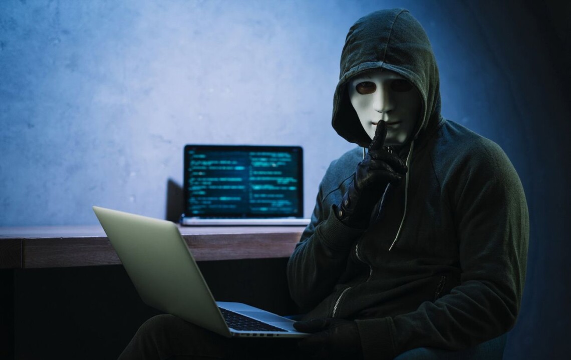 Украинские хакеры с помощью СБУ взломали сайт министерства труда и соцзащиты рф. В результате операции удалось получить доступ к большому массиву материалов.