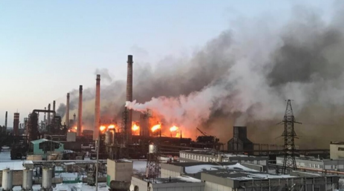 В субботу, 9 декабря, стало известно, что из укрытия Авдеевского коксохимического завода были эвакуированы 12 человек. Это последние гражданские, которые там скрывались.