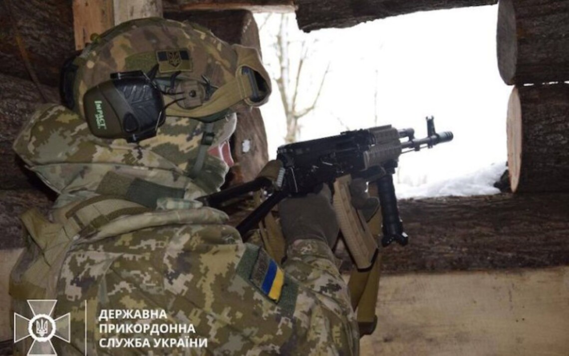 Губернатор Белгородской области в воскресенье, 17 ноября, заявил о стрелковом бое с ВСУ и обстреле одного из поселков.