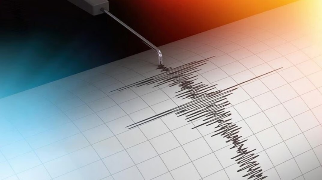 На северо-западе Китая произошло мощное землетрясение, в результате которого погибли по меньшей мере 111 человек.