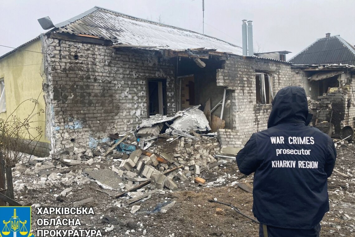 Российская армия открыла огонь из артиллерии по посёлку Купянск-Узловой в Харьковской области.