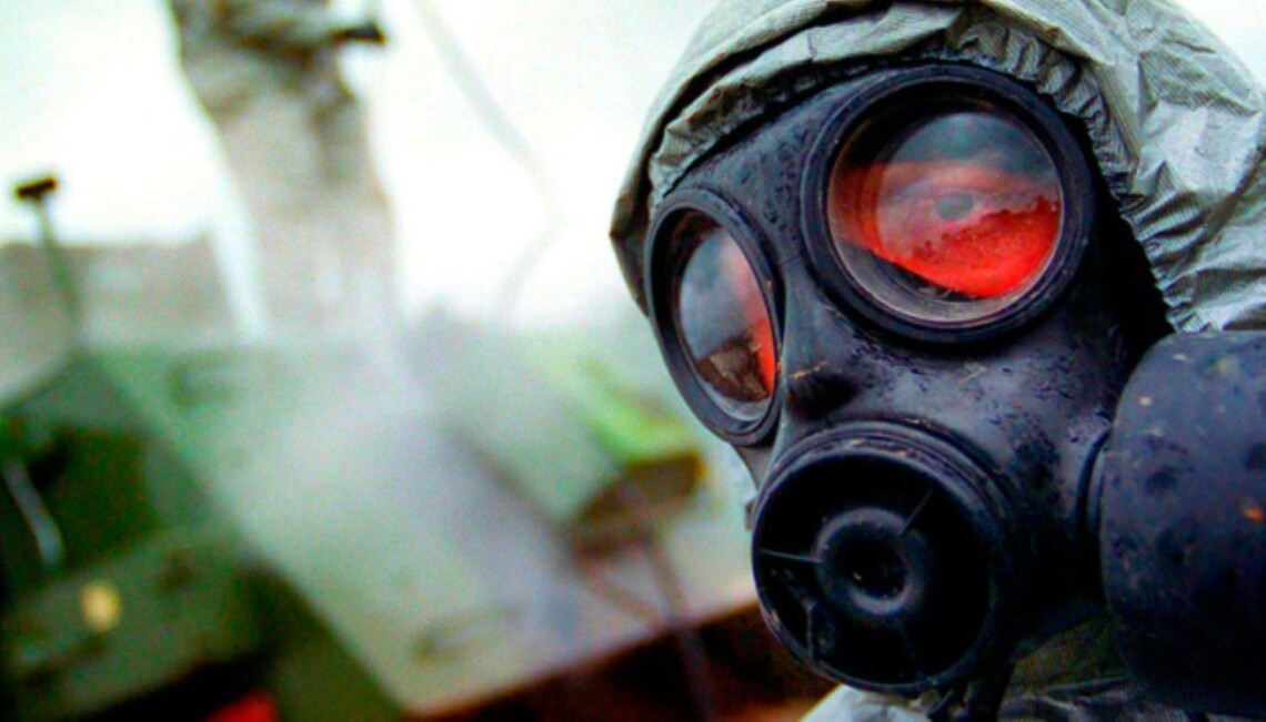 Российские оккупанты используют против украинских защитников химическое оружие в Херсонской области в районе Крынок.