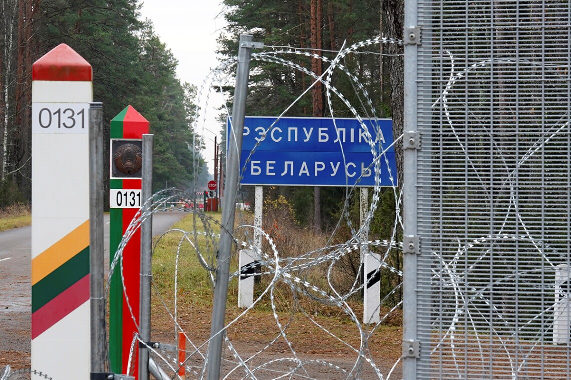 Многие граждане Беларуси были задержаны после их возращения из-за границы как на пунктах пропуска, так и несколько дней спустя.