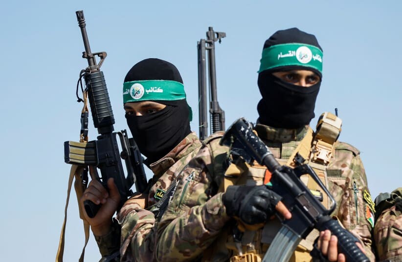 ХАМАС прекратил переговоры о прекращении огня в Газе и освобождении заложников после убийства заместителя лидера группировки в Бейруте.