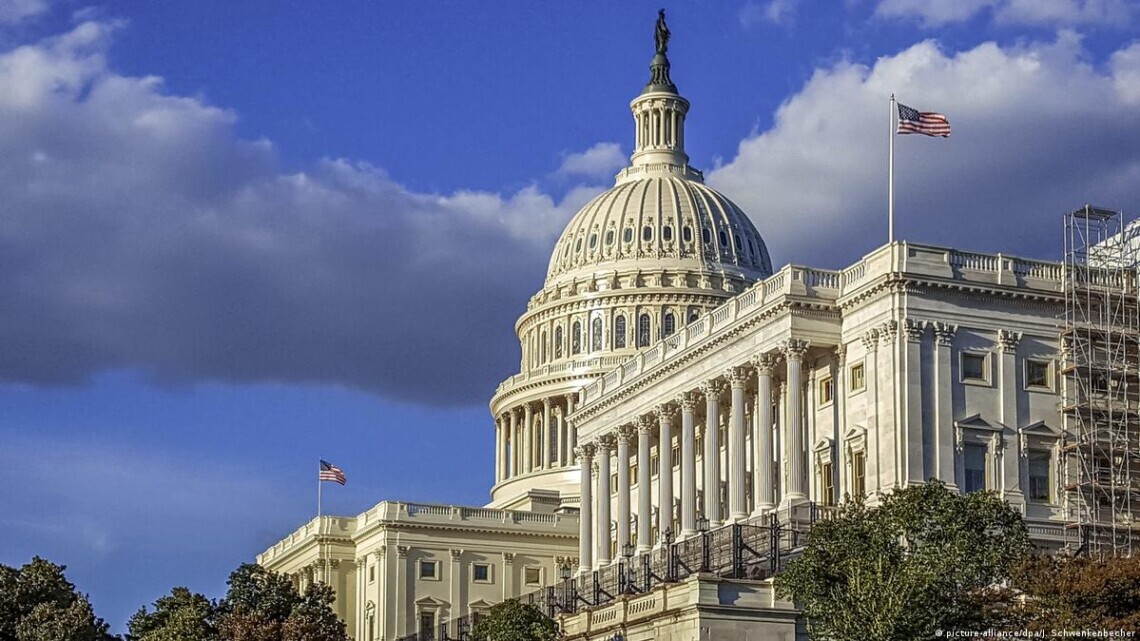 Сейчас в Конгрессе США ждут от Белого дома информацию и ответы на вопрос о том, что является конечной целью в Украине.