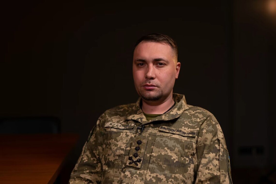 Минные поля и дроны не позволяют ни украинским, ни российским войска проводить наступление, заявил Кирилл Буданов.