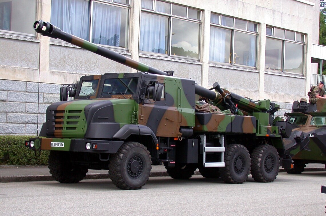 Украина до конца зимы получит от Франции шесть из 78 самоходных артиллерийских установок Caesar.