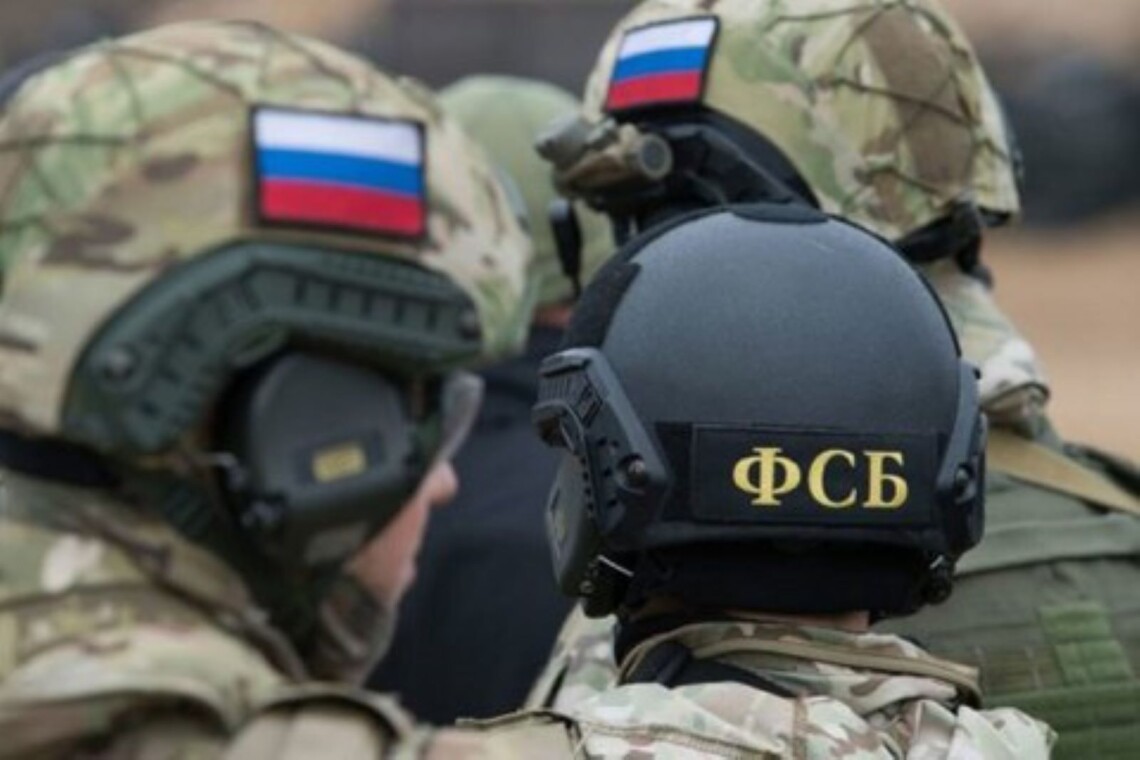 Бойцы российского добровольческого корпуса совершили атаку на силы ФСБ в Брянской области и показали видео боевой работы.
