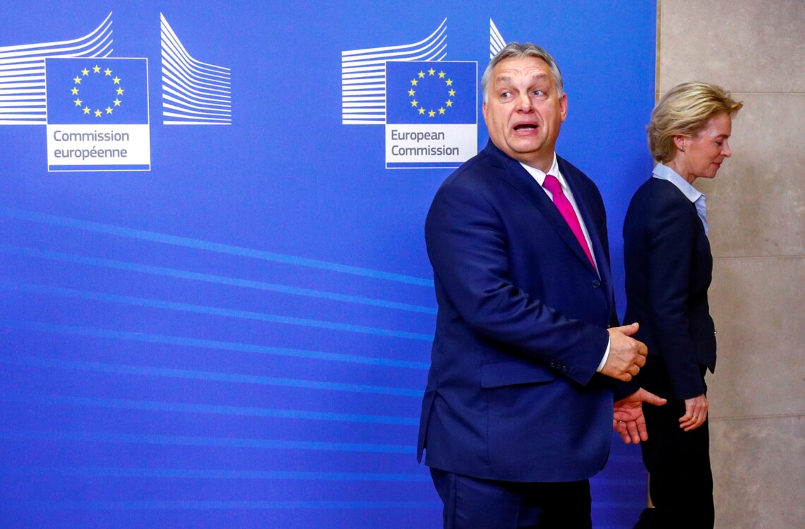 Лидеры Евросоюза теряют терпение и уже готовы лишить Венгрию права голоса, если она снова заблокирует выделение 50 млрд евро Украине.