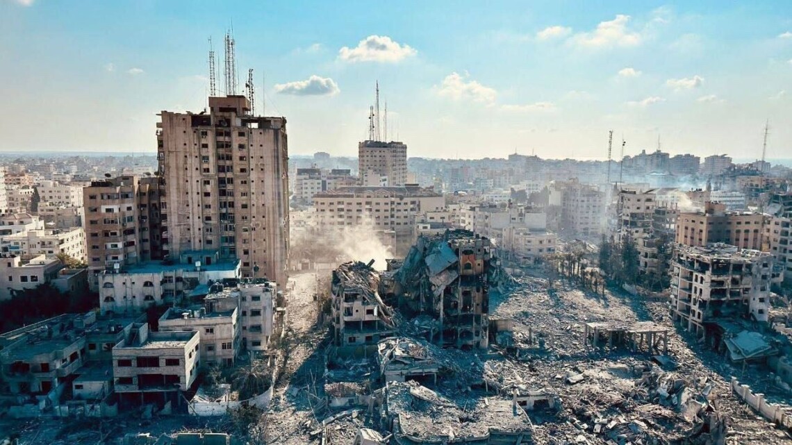 Министр иностранных дел Великобритании Дэвид Кэмерон предложил план долгосрочного прекращения огня и достижения мира в Газе.