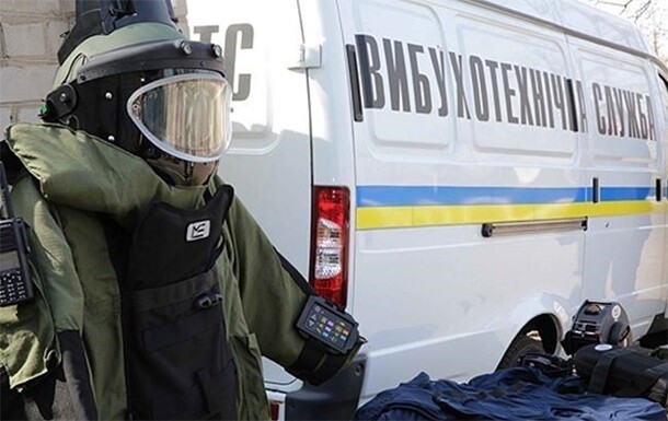 Полиция проверяет информацию о возможном заминировании медицинских и учебных заведений Житомира.