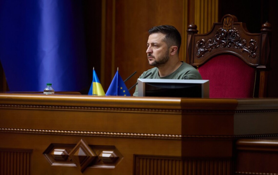 Владимир Зеленский предлагает Раде продлить мобилизацию и военное положение ещё на 90 дней, то есть до середины мая.