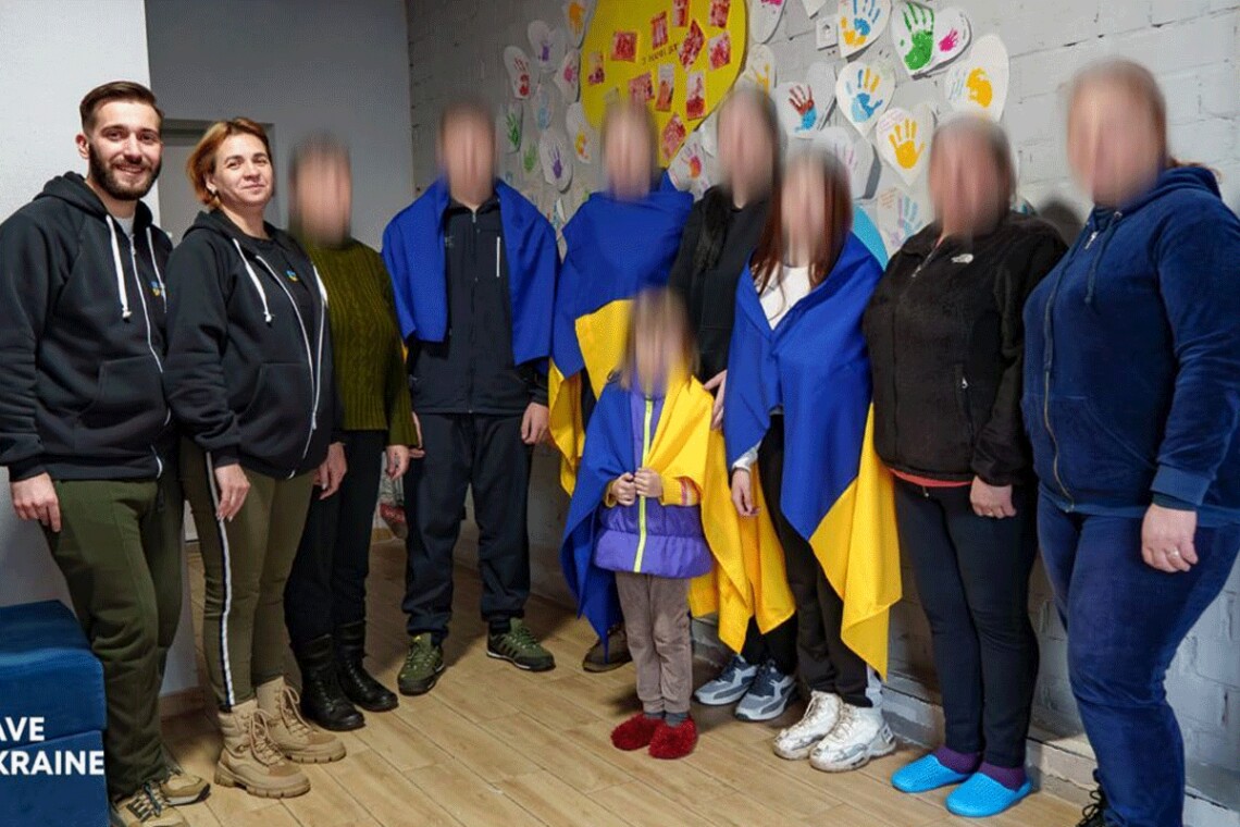 Сегодня ещё три семьи с четырьмя детьми оказались на свободной украинской земле, выехав из оккупации.