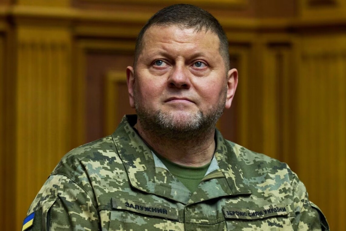 Президент Владимир Зеленский присвоил уже бывшему главнокомандующему ВСУ почётное звание Героя Украины.