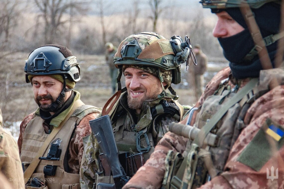 В Авдеевку Донецкой области удалось ввести мощную поддержку. Часть бойцов сменили, они впервые ушли на отдых.