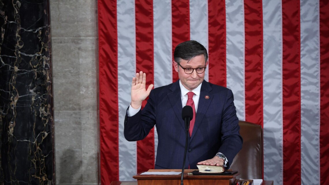 Палата представителей США ушла на каникулы до конца февраля, не проголосовав принятый Сенатом законопроект с пакетом помощи Украине.