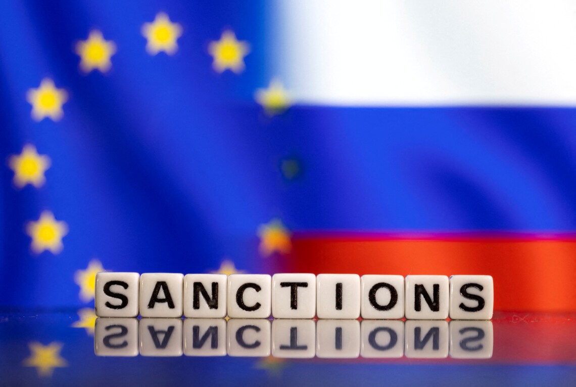 В Евросоюзе утвердили новый пакет санкций против россии. В список вошли около 200 компаний и физлиц, но не попали новые отраслевые меры.