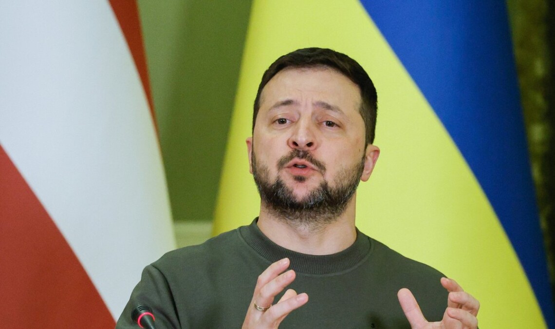 Владимир Зеленский обсудил с правительством ситуацию с блокадой польской границе и заявил, что очень скоро Украина предпримет ответные шаги.