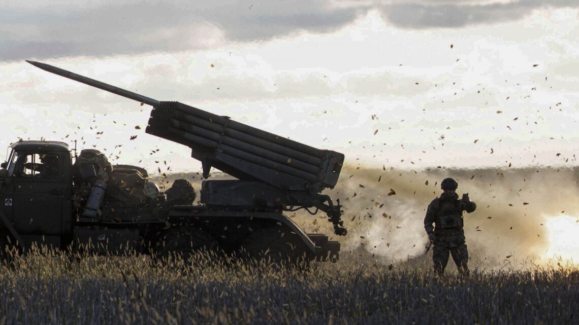 ВСУ нанесли ракетный удар по скоплению российских войск в Еленовке. Известно о 19 погибших и 12 раненых.