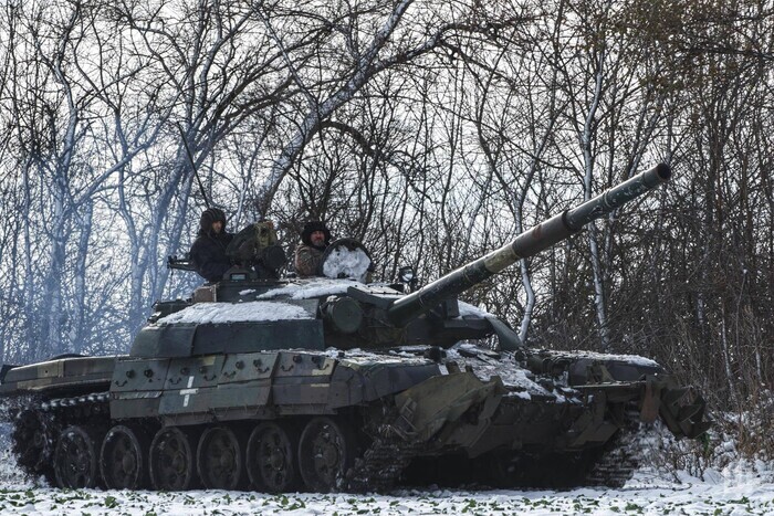 Российская армия за сутки совершила по позициям Сил обороны и населённым пунктам Украины всего один ракетный и 48 авиационных ударов, а также 60 обстрелов из реактивных систем залпового огня.