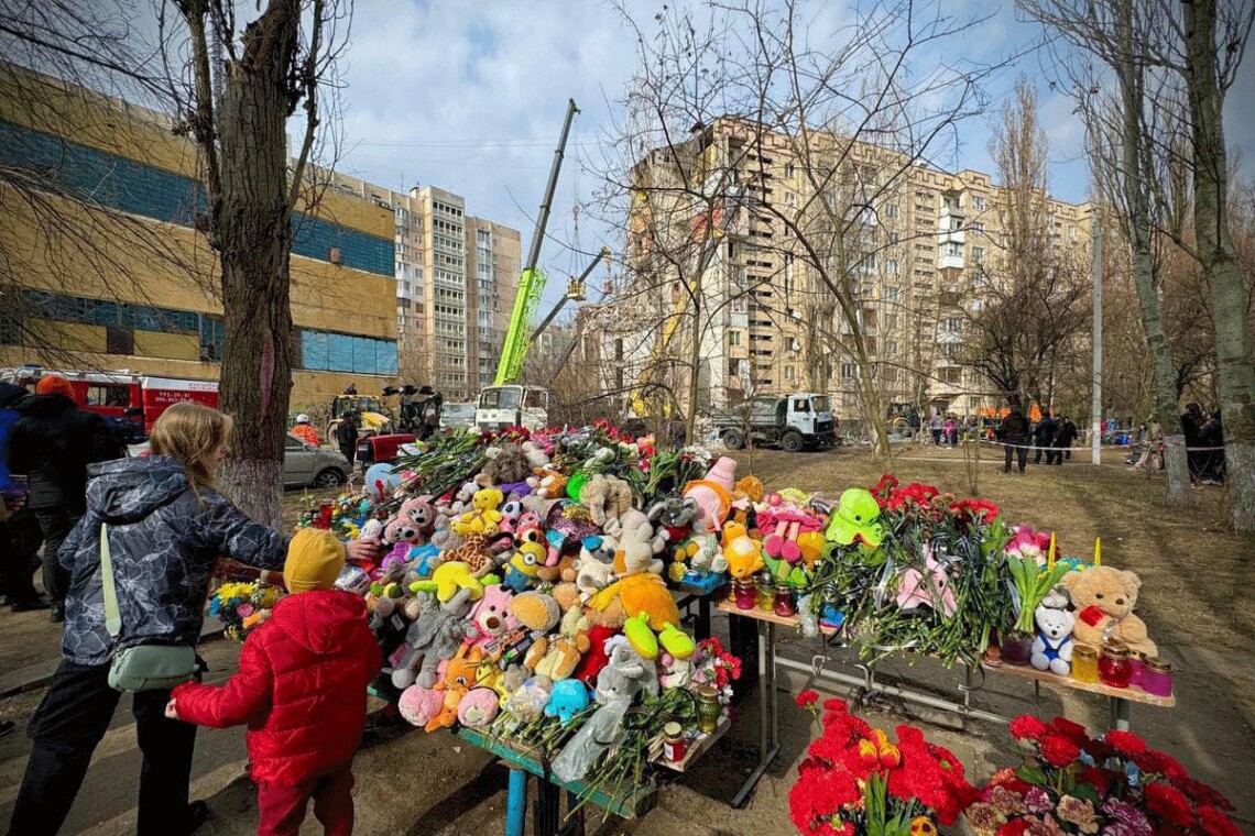 Поисковая операция на месте трагедии в Одессе завершена. Областная госадминистрация сообщила окончательные данные о жертвах и раненых.