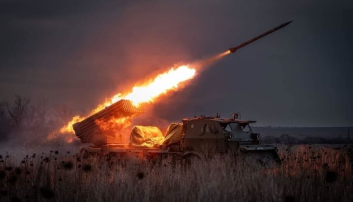 За прошедшие сутки, 8 марта, на Новопавловском направлении враг 22 раза пытался прорвать оборону украинских войск. Всего на фронте произошло 63 боевых столкновения.