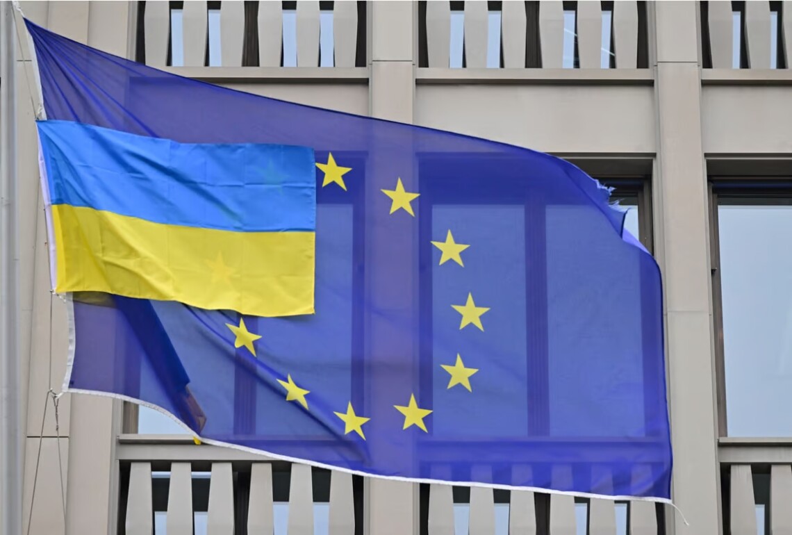 Три страны Евросоюза выразили сомнения по поводу плана фон дер Ляйен использовать доходы от замороженных российских активов для закупки вооружения для Украины.