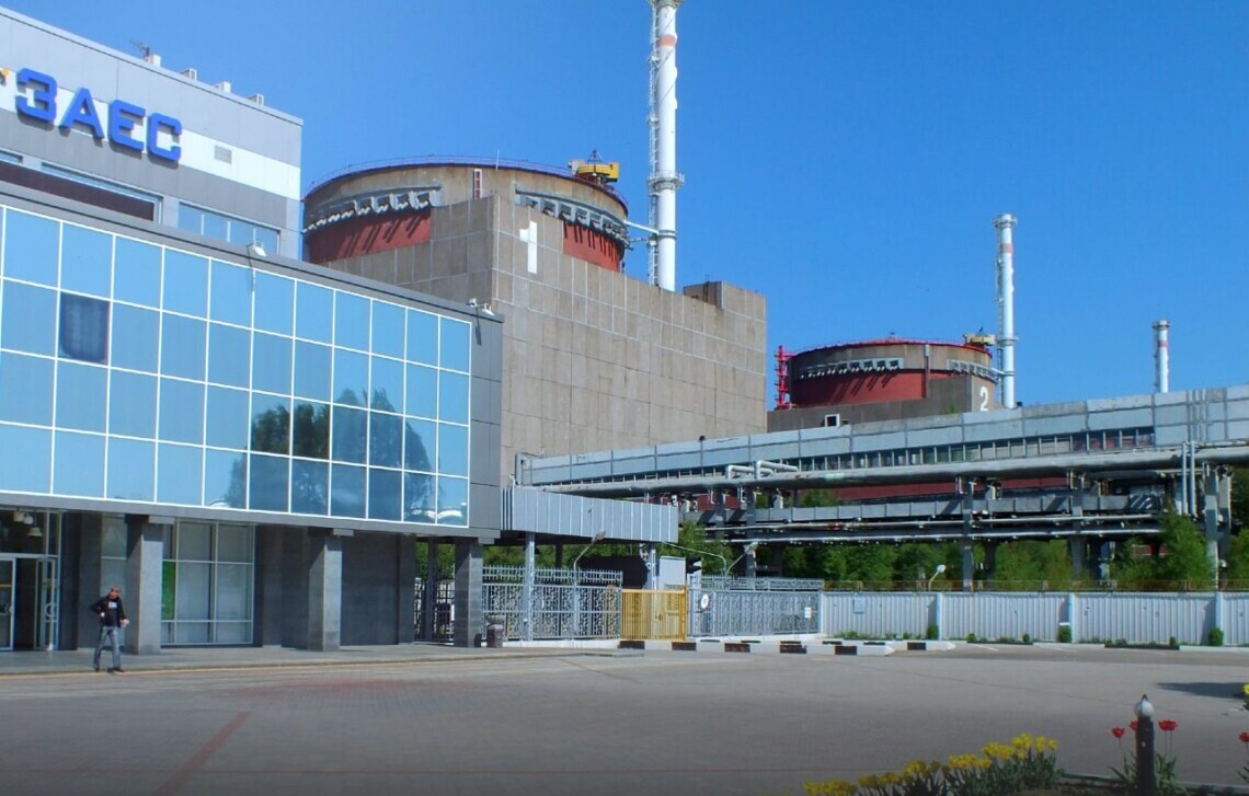 В результате массированного ракетного обстрела россиянами 22 марта отключилась последняя линия внешнего питания оккупированной Запорожской атомной электростанции.
