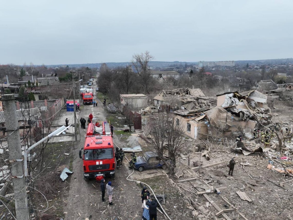 В Запорожье трое погибших в результате масштабной ракетной атаки. Ранее сообщалось о 14 раненых.