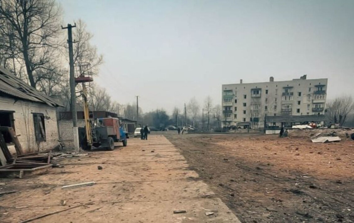 Российские войска за минувшие сутки, 22 марта, обстреляли Сумскую область, нанеся более 250 ударов. В основном враг атаковал пограничные регионы.