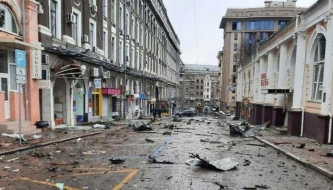 В субботу, 23 марта, после обеда в Харькове раздался взрыв. Российские войска попали в промзону одного из районов города.