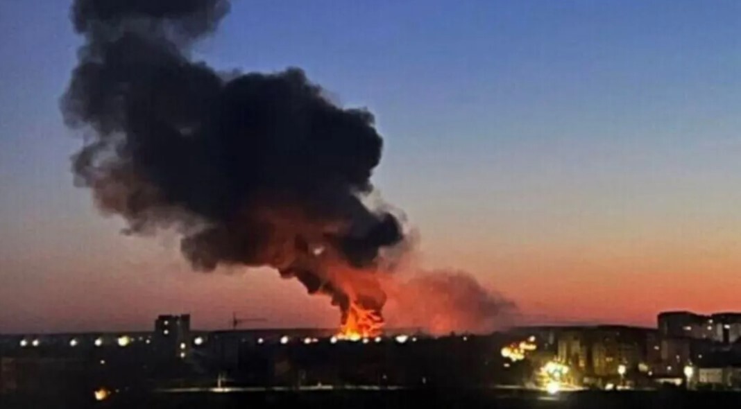 Увечері 31 березня у Харкові пролунав вибух, попередньо у місті є приліт. В області оголошено повітряну тривогу.