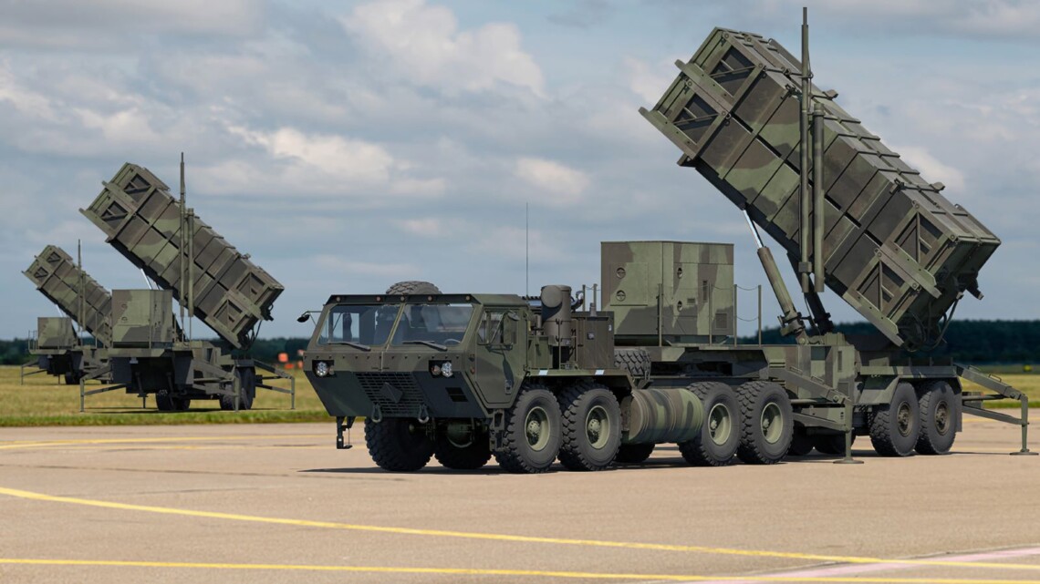 Украине нужно 25 систем Patriot по 6-8 батарей в каждой для того, чтобы иметь возможность закрыть своё небо от ракетных обстрелов россии.