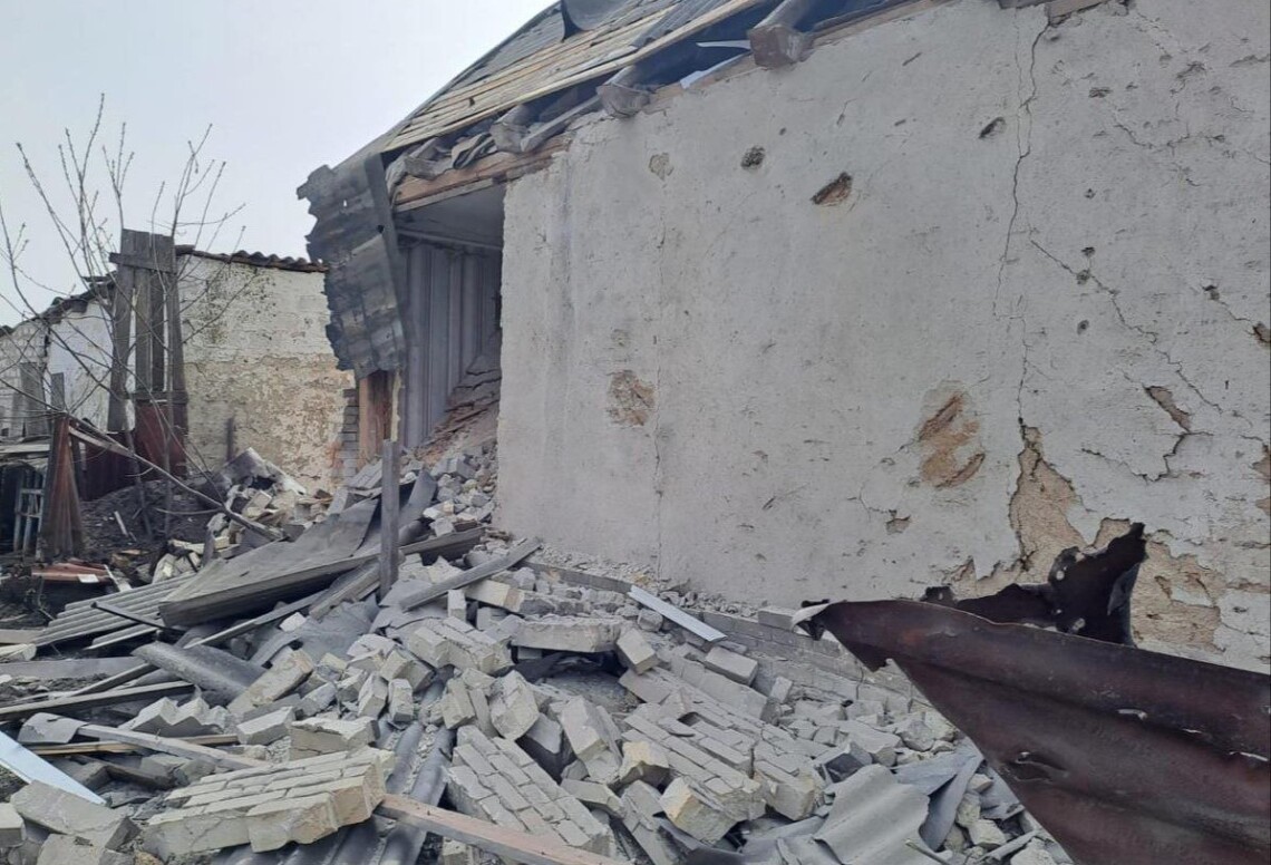 Российская оккупационная армия в понедельник, 8 апреля, атаковала два населённых пункта в Донецкой области – Часов Яр и Селидово.
