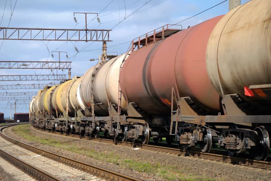 В Минэнерго Казахстана отрицают просьбу россии создать для неё аварийный запас бензина на случай дефицита на внутреннем рынке.