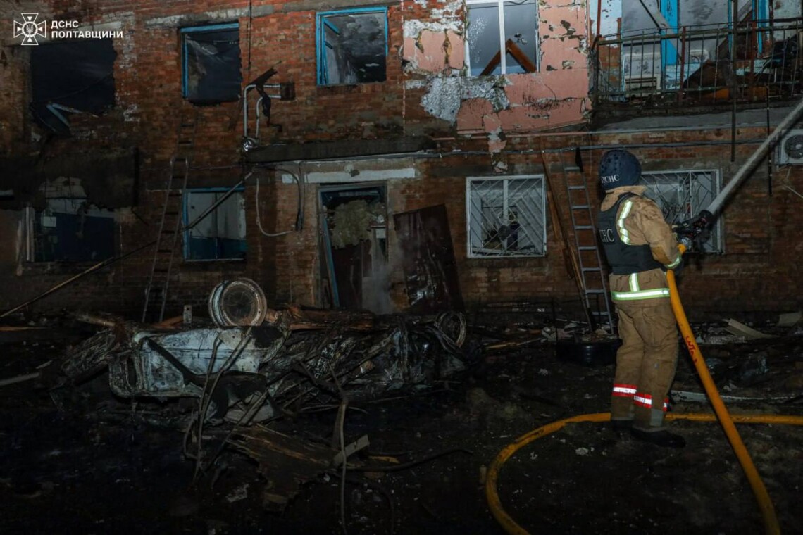 В Полтавской области 12 человек пострадали в результате удара рф по многоквартирному жилому дому. Один человек погиб.