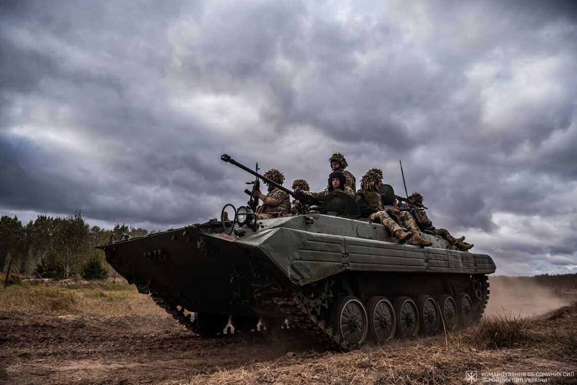 В Силах обороны юга Украины опровергли информацию о том, что российские захватнические войска зашли в село Работино и фактически закрепились там.