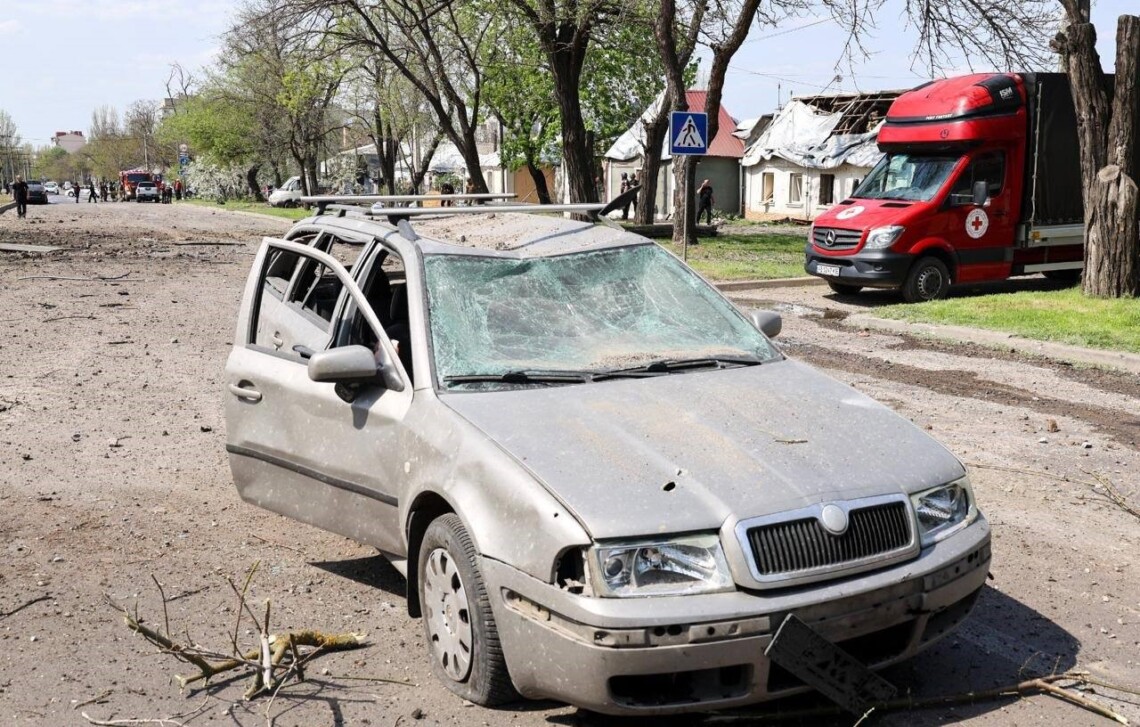 В Николаеве до пяти человек возросло количество жертв вчерашнего ракетного удара. В больнице умер раненый мужчина.
