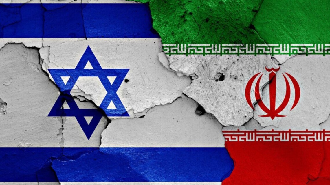 Военный кабинет Израиля собирался в сокращенном составе. На нём был обсужден ответ на иранскую ракетную атаку и запуск беспилотников.