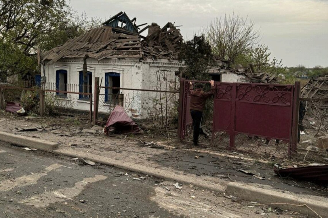 В посёлке Очеретино Донецкой области россияне во время утреннего обстрела убили гражданского.