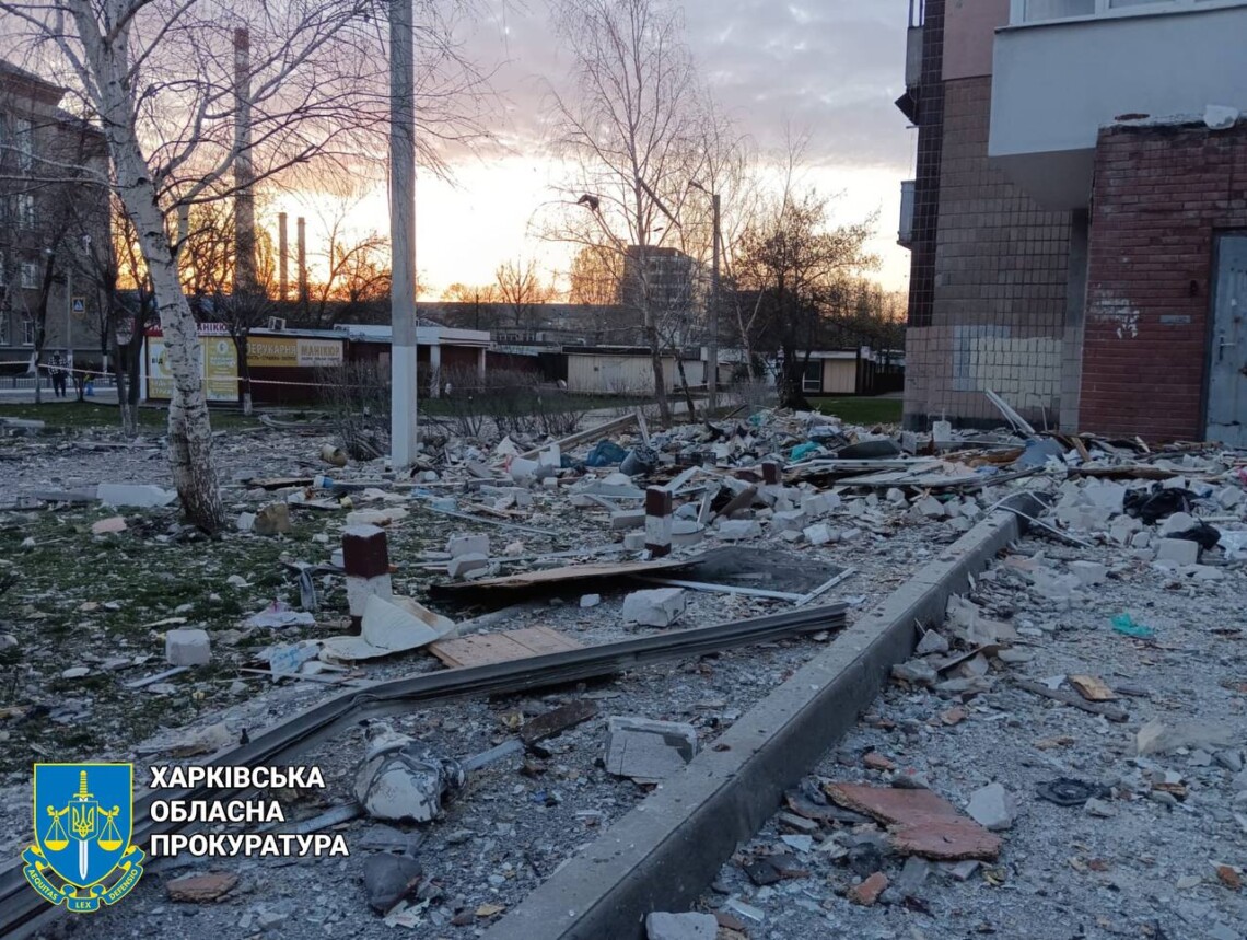 В больнице Харькова скончался полицейский, получивший ранение от удара вражеского дрона-камикадзе 4 апреля.