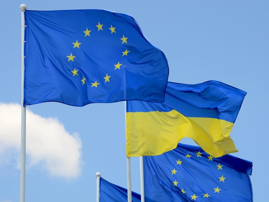 Украинская сторона готова к началу переговоров по вступлению в Евросоюз. Их старт ожидается во второй половине июня.