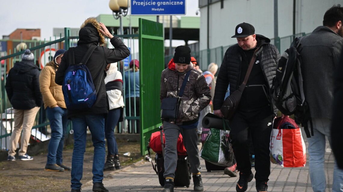 Министерство внутренних дел Эстонии не планирует принудительную репатриацию в Украину украинских мужчин призывного возраста.