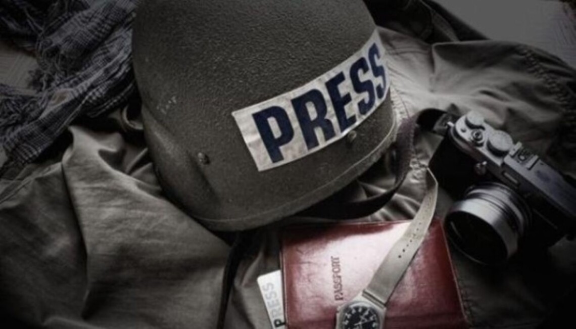 По состоянию на начало мая в российском плену находятся 32 представителя украинских медиа. В настоящее время ведутся переговоры об их возвращении.