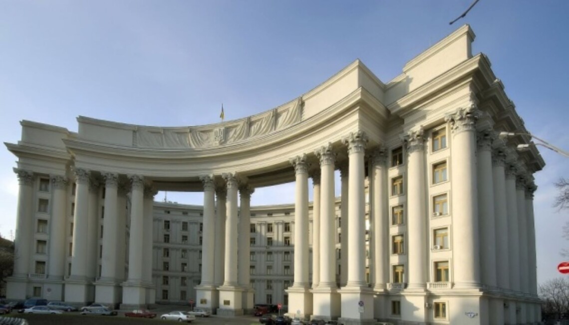 В Министерстве иностранных дел Украины отреагировали на объявление о розыске президента Владимира Зеленского в россии.