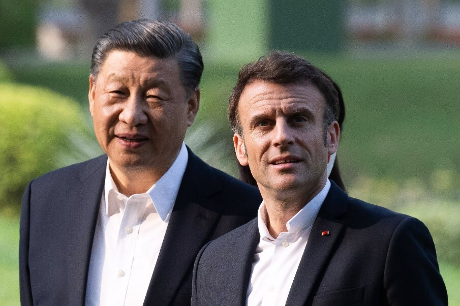 Президент Франции Эммануэль Макрон призовет китайского лидера Си Цзиньпина говорить с Москвой о прекращении войны в Украине.