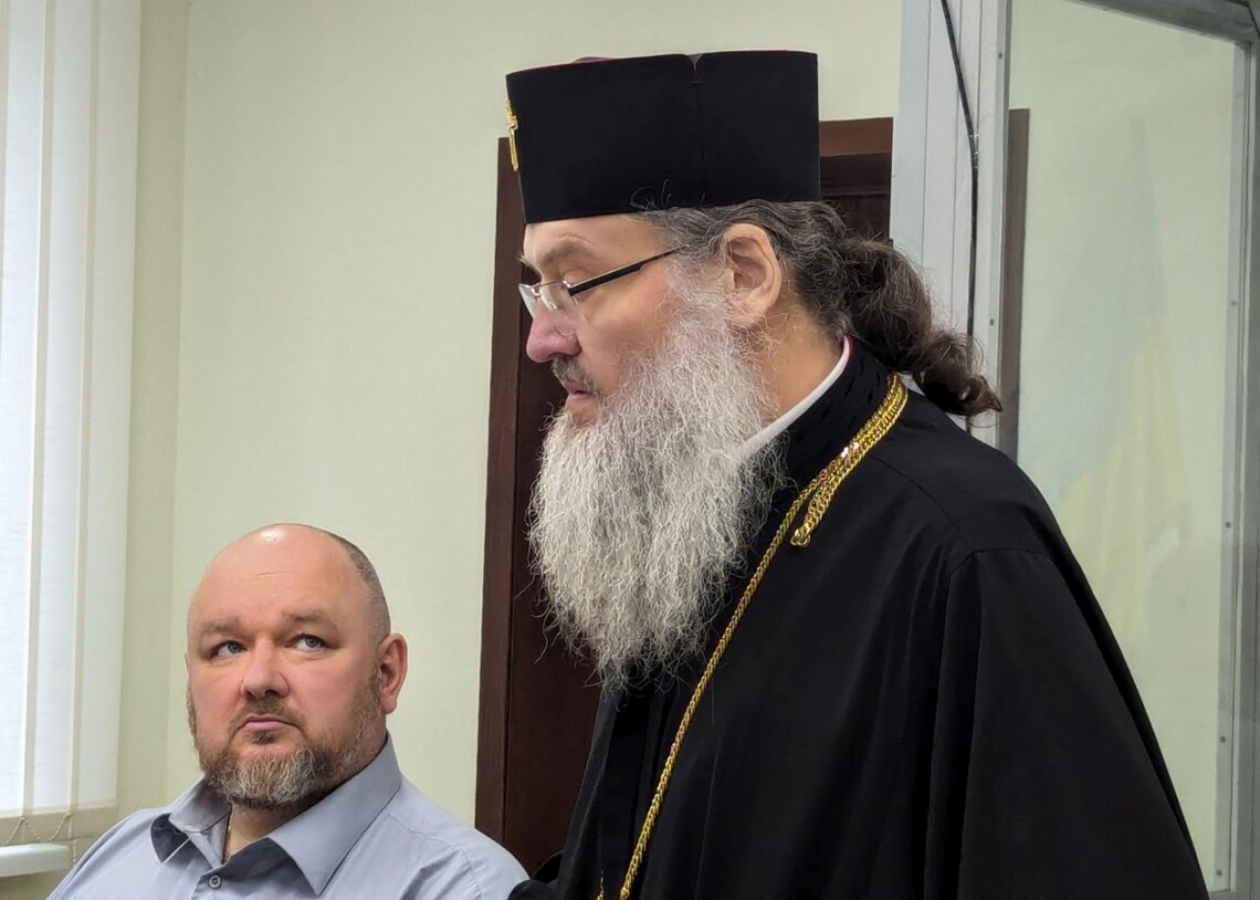 Митрополита Луку, главу Запорожской епархии УПЦ (МП), поместили под ночной домашний арест.