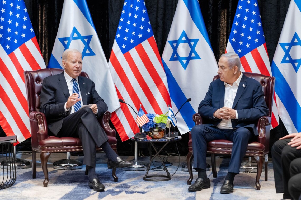 Джо Байден подтвердил, что США не будут поставлять Израилю авиабомбы для наступления на город Рафах.