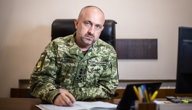 Сейчас враг бросает на фронт всю боеспособную технику, которую должно, чтобы испытать истощенные и недостаточно обеспеченные украинские войска.